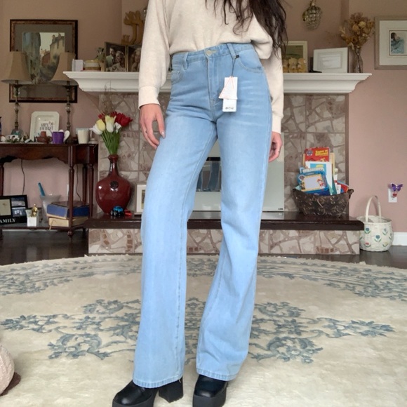 Boohoo Blue Mid Rise Wide Leg Jeans - Picture 13 of 16